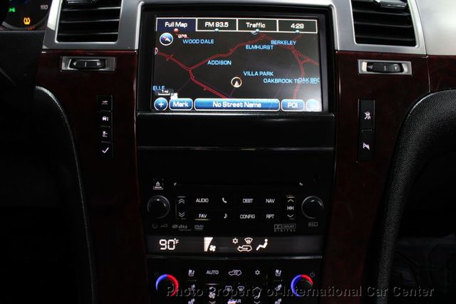 2011 Cadillac Escalade ESV Luxury photo 23