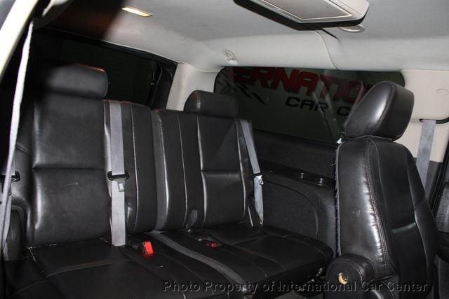 2011 Cadillac Escalade ESV Luxury photo 37