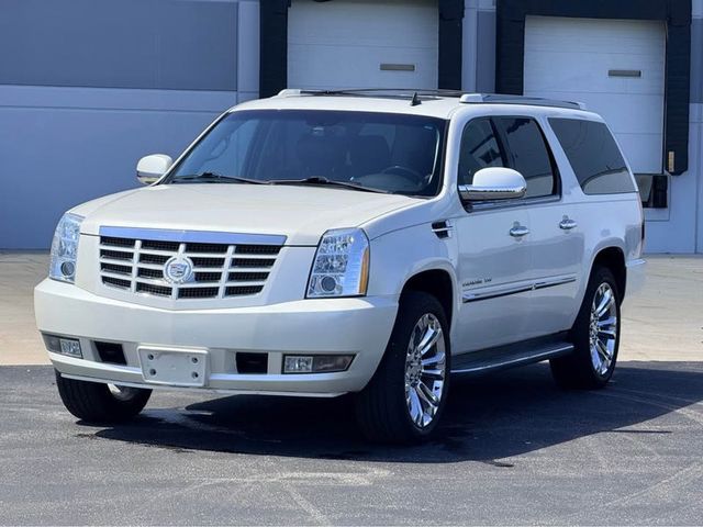 2011 Cadillac Escalade ESV LUXURY - 23017330 - 0