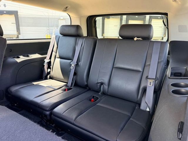 2011 Cadillac Escalade ESV LUXURY - 23017330 - 5