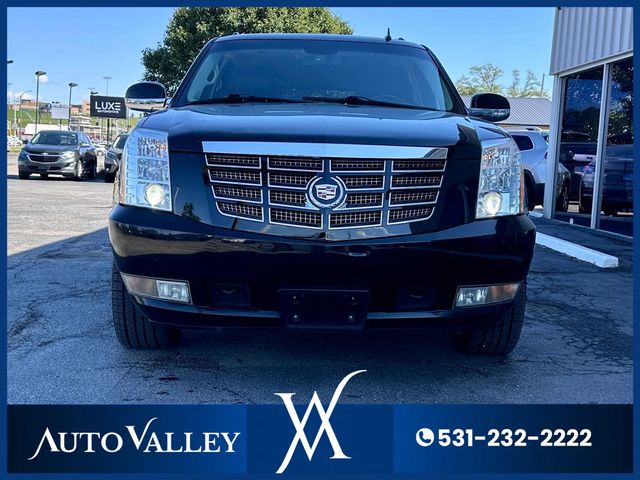 2011 Cadillac Escalade ESV Sport Utility 4D - 22939068 - 10