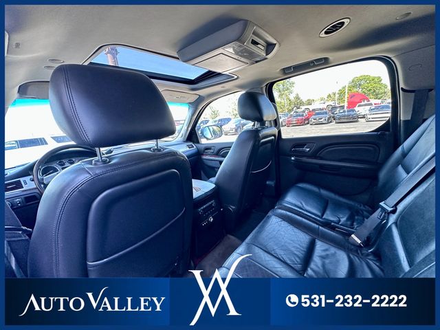 2011 Cadillac Escalade ESV Sport Utility 4D - 22939068 - 22