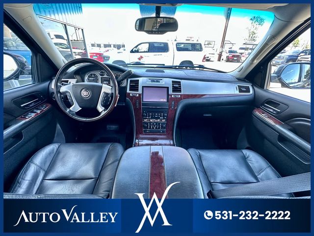 2011 Cadillac Escalade ESV Sport Utility 4D - 22939068 - 29