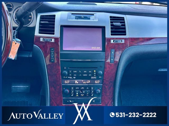 2011 Cadillac Escalade ESV Sport Utility 4D - 22939068 - 33