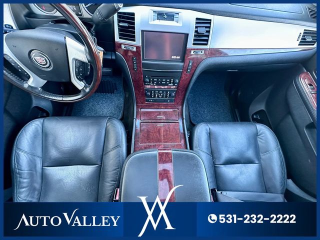 2011 Cadillac Escalade ESV Sport Utility 4D - 22939068 - 34
