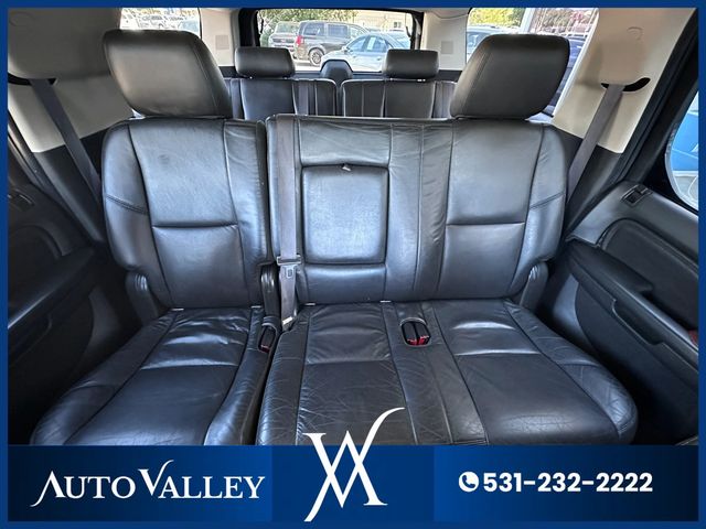 2011 Cadillac Escalade ESV Sport Utility 4D - 22939068 - 36