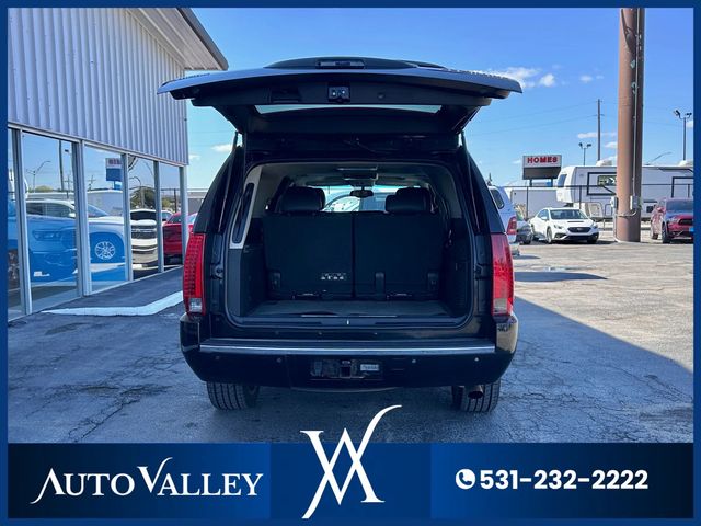 2011 Cadillac Escalade ESV Sport Utility 4D - 22939068 - 39