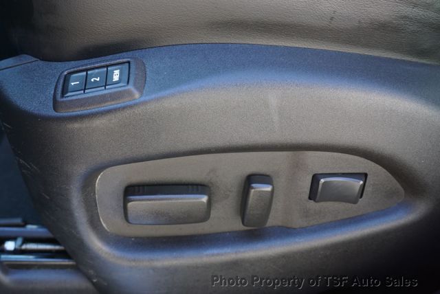 2011 Cadillac SRX 4dr Luxury Collection LEATHER PANORAMIC ROOF HEATED SEATS  - 23093502 - 30