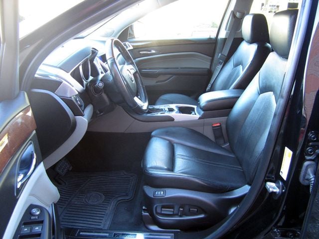 2011 Cadillac SRX Luxury Collection photo 13