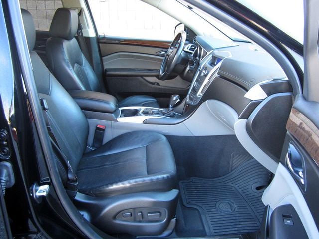 2011 Cadillac SRX Luxury Collection photo 14