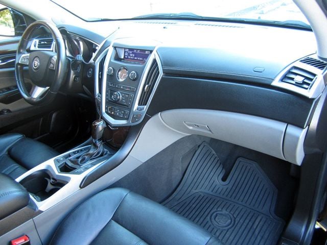 2011 Cadillac SRX Luxury Collection photo 8