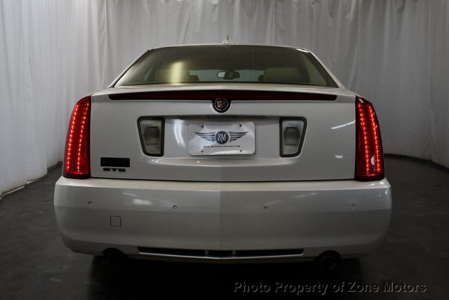 2011 Cadillac STS Luxury - 22489458 - 9