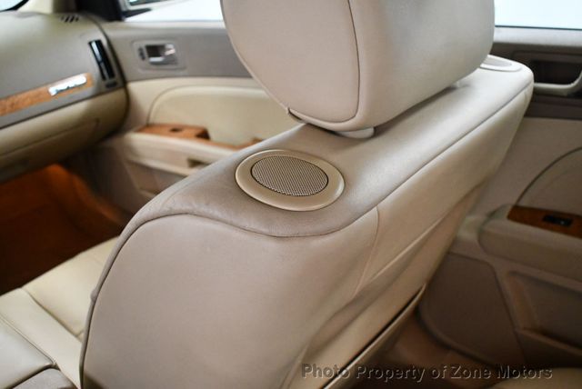 2011 Cadillac STS Luxury - 22489458 - 29