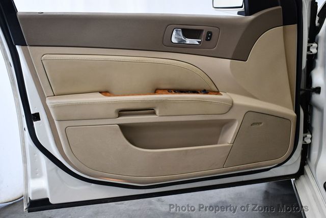 2011 Cadillac STS Luxury - 22489458 - 30