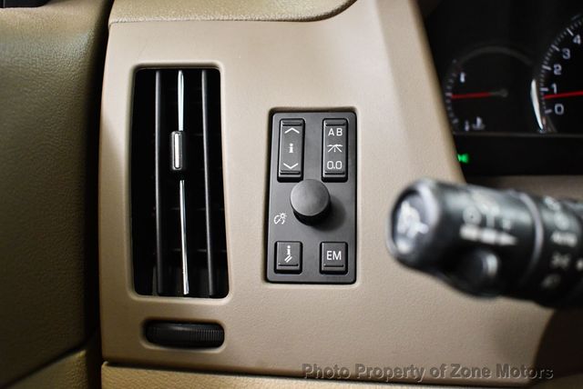 2011 Cadillac STS Luxury - 22489458 - 32