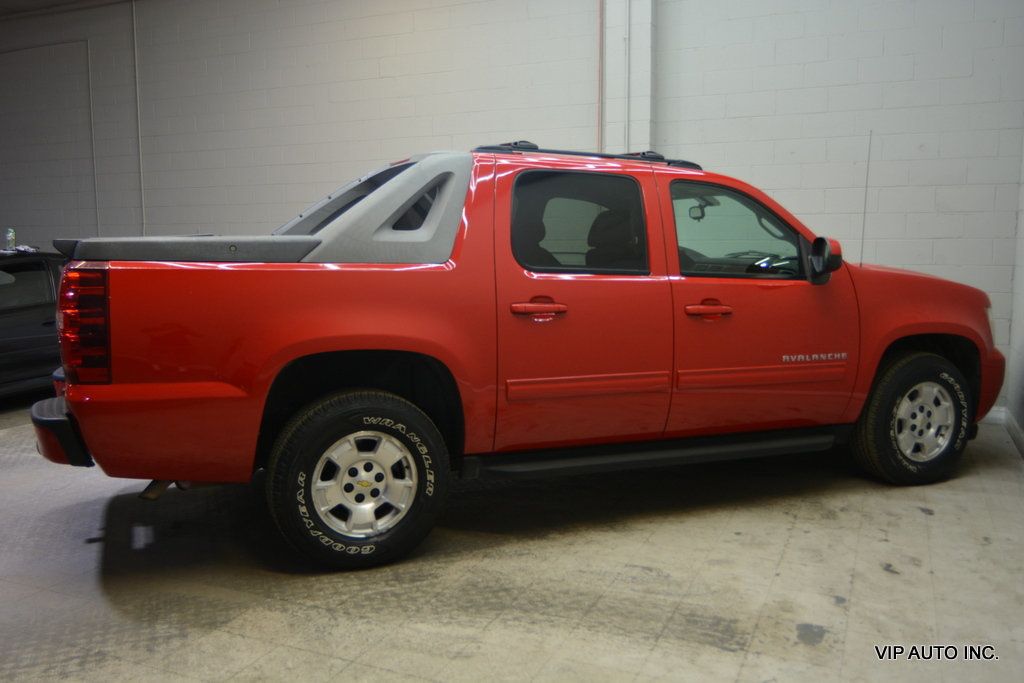 2011 Chevrolet Avalanche 2WD Crew Cab LS - 23009147 - 31
