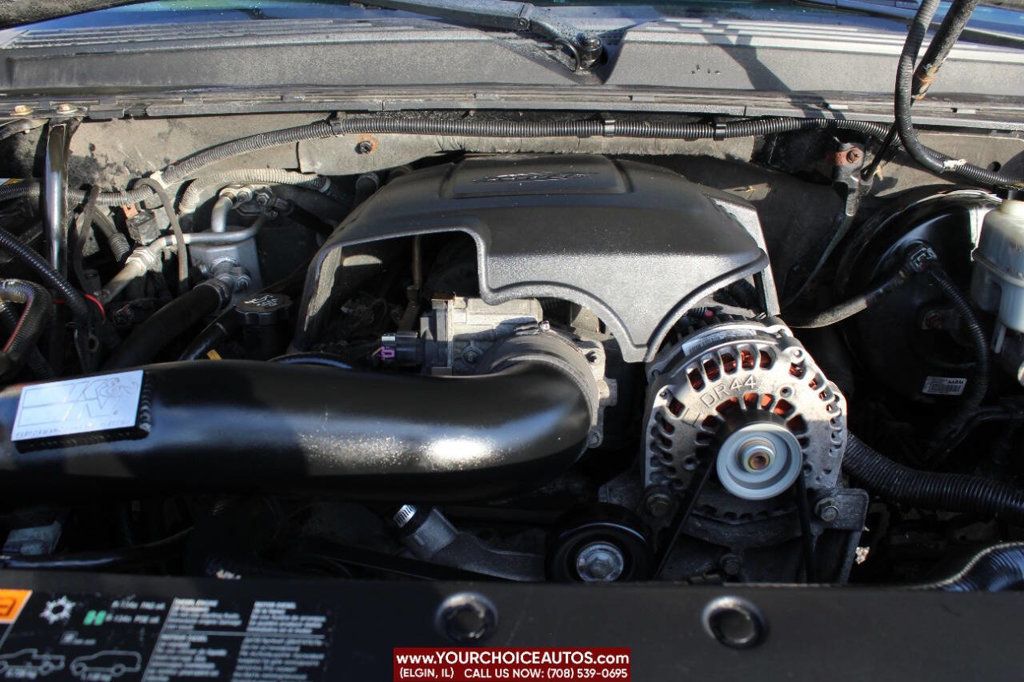 2011 Chevrolet Avalanche 4WD Crew Cab LS - 22798386 - 9