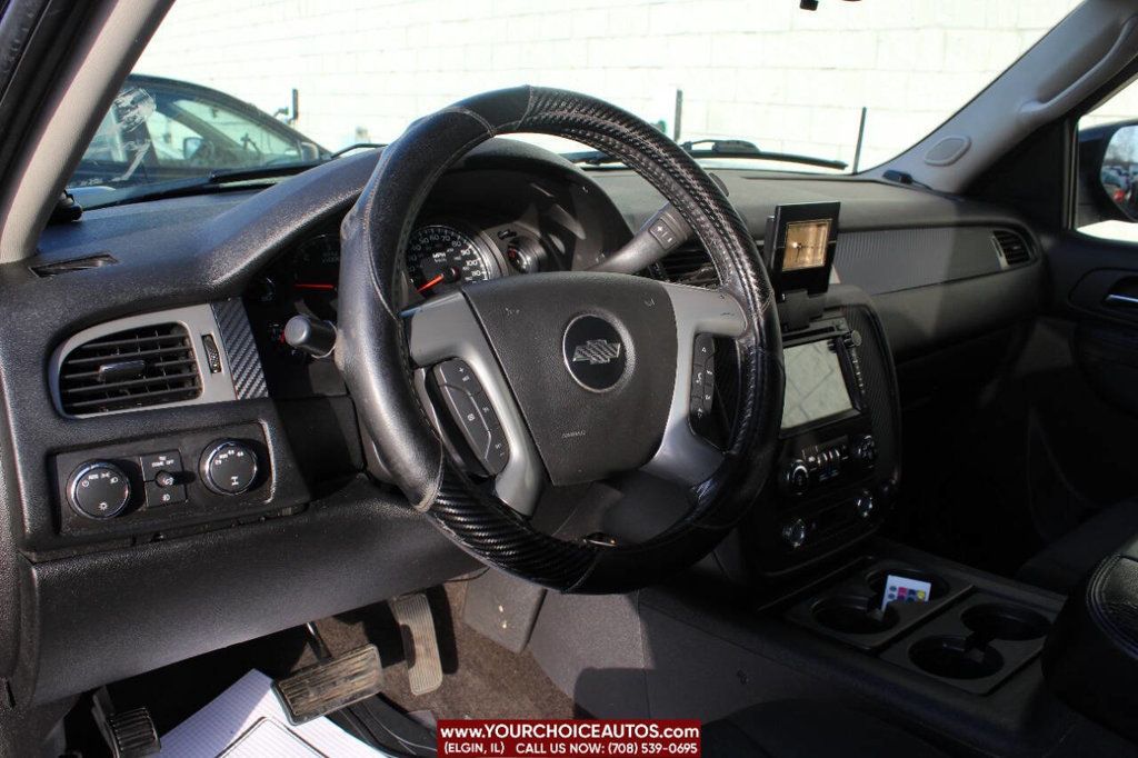 2011 Chevrolet Avalanche 4WD Crew Cab LS - 22798386 - 11