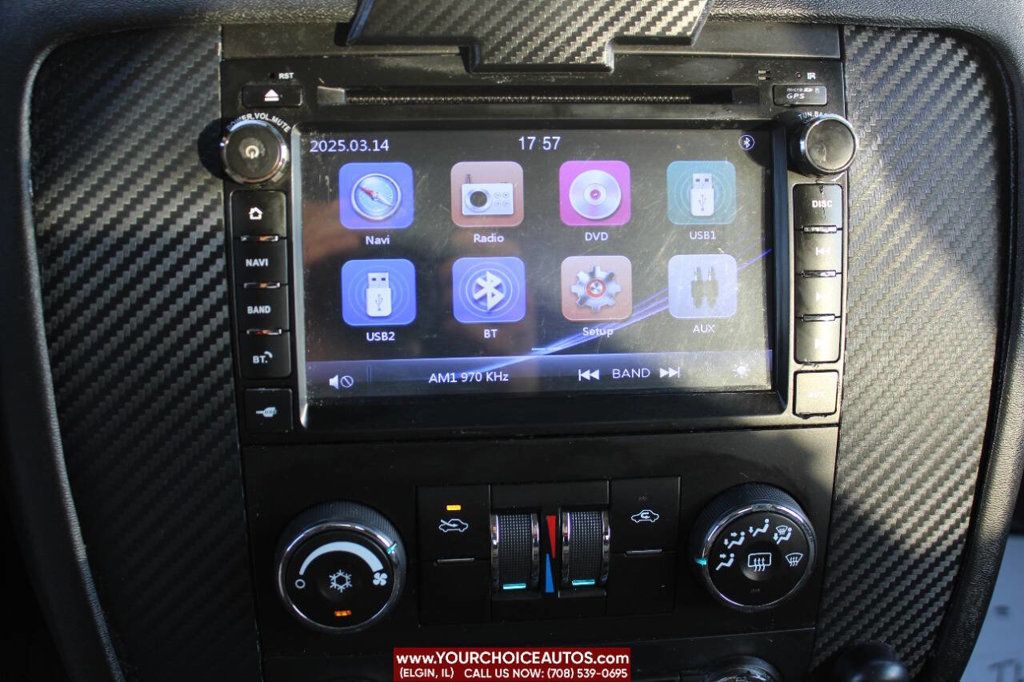 2011 Chevrolet Avalanche 4WD Crew Cab LS - 22798386 - 18