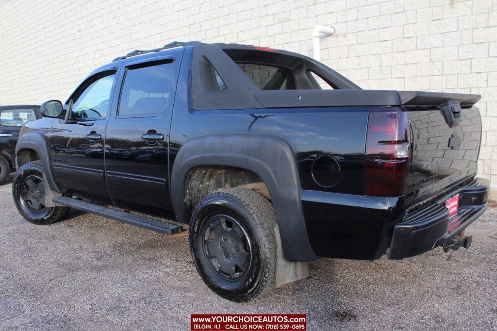 2011 Chevrolet Avalanche 4WD Crew Cab LS - 22798386 - 2