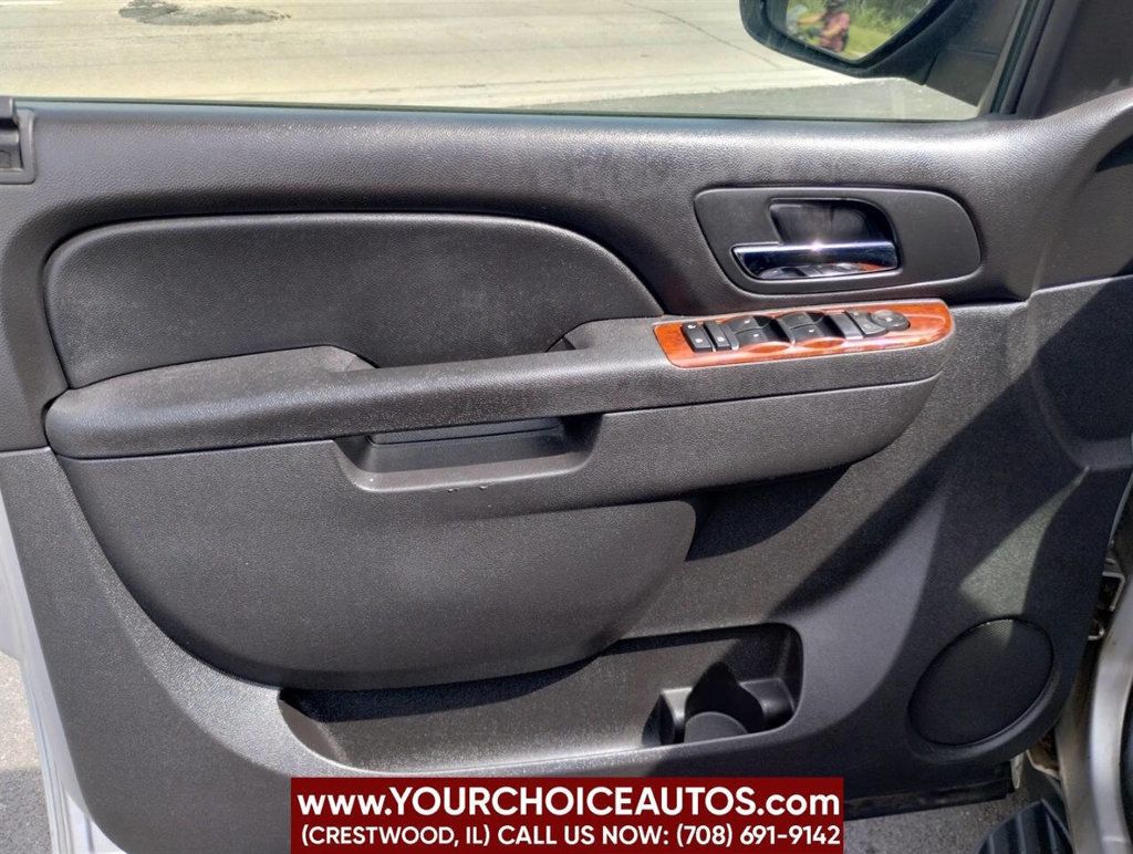 2011 Chevrolet Avalanche 4WD Crew Cab LS - 22849589 - 12