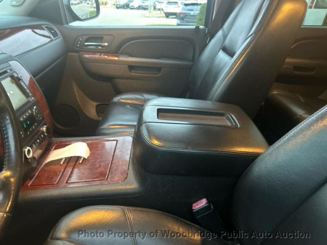 2011 Chevrolet Avalanche 4WD Crew Cab LTZ - 22954434 - 9