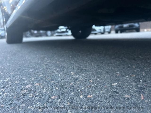 2011 Chevrolet Avalanche 4WD Crew Cab LTZ - 22954434 - 19