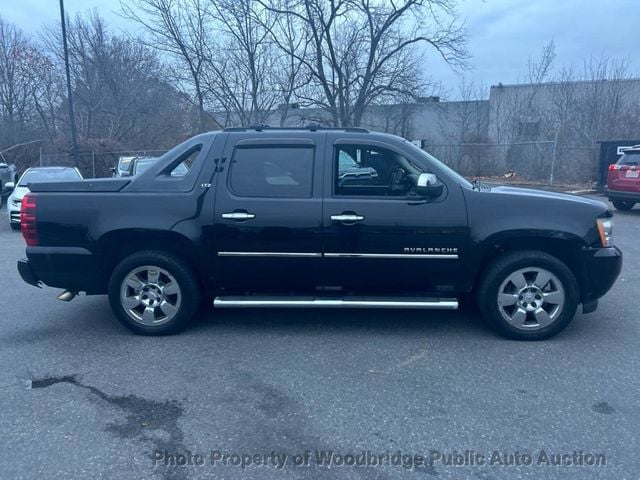 2011 Chevrolet Avalanche 4WD Crew Cab LTZ - 22954434 - 2