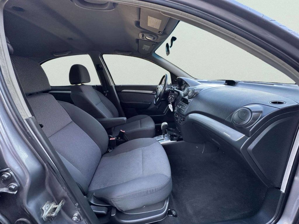 2011 Chevrolet Aveo 4dr Sedan LT w/1LT - 23050918 - 19