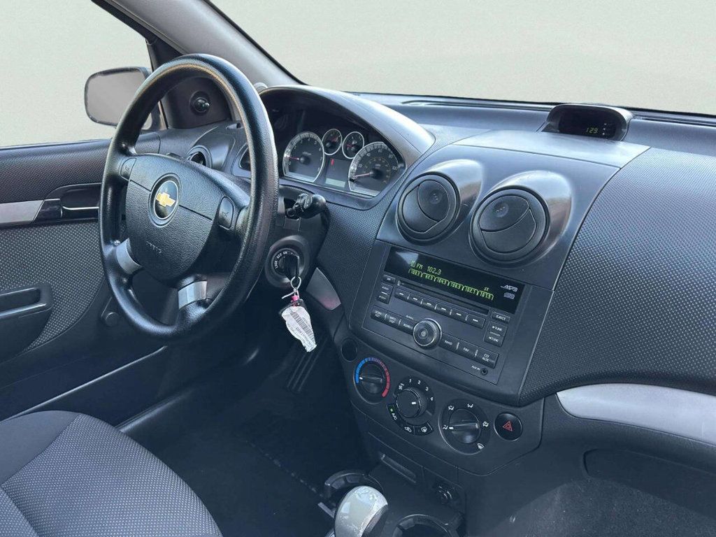 2011 Chevrolet Aveo 4dr Sedan LT w/1LT - 23050918 - 20