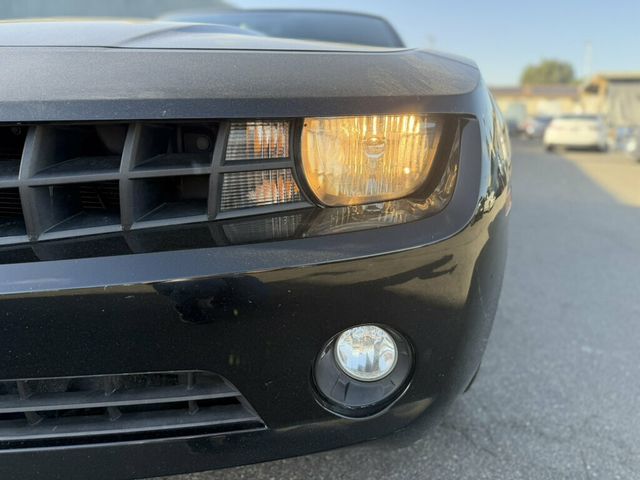 2011 Chevrolet Camaro 2dr Convertible 2LT - 23096379 - 26