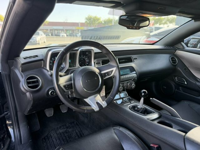 2011 Chevrolet Camaro 2dr Convertible 2LT - 23096379 - 8