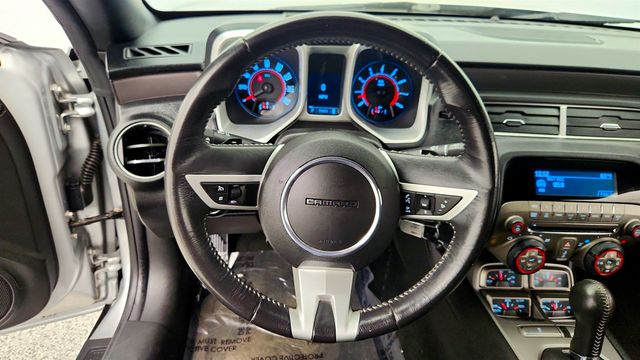 2011 Chevrolet Camaro 2dr Convertible 2LT - 23005683 - 13