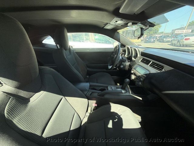 2011 Chevrolet Camaro 2dr Coupe 1LT - 23066366 - 9