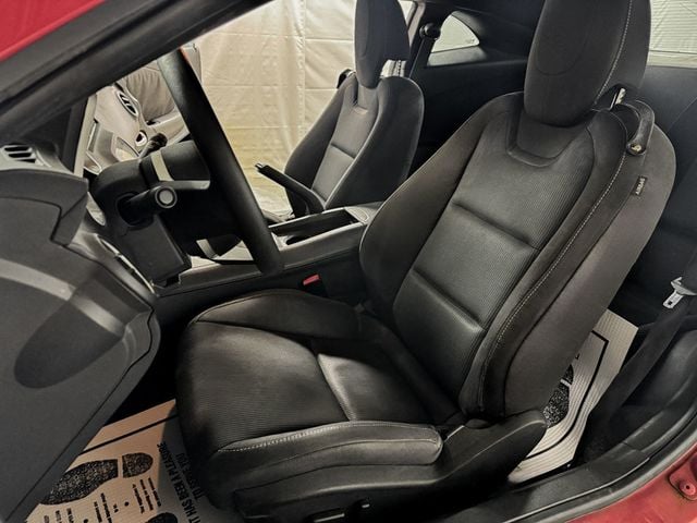 2011 Chevrolet Camaro 2dr Coupe 1LT - 22972091 - 9