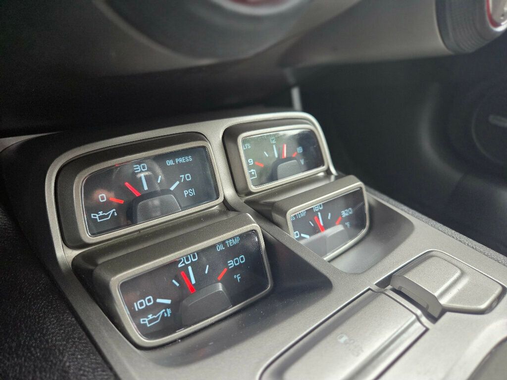 2011 Chevrolet Camaro Coupe 2LT photo 20
