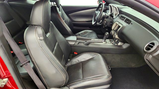 2011 Chevrolet Camaro 2dr Coupe 2LT with Upgraded 19'' Wheels and Remote Start - 22974287 - 19
