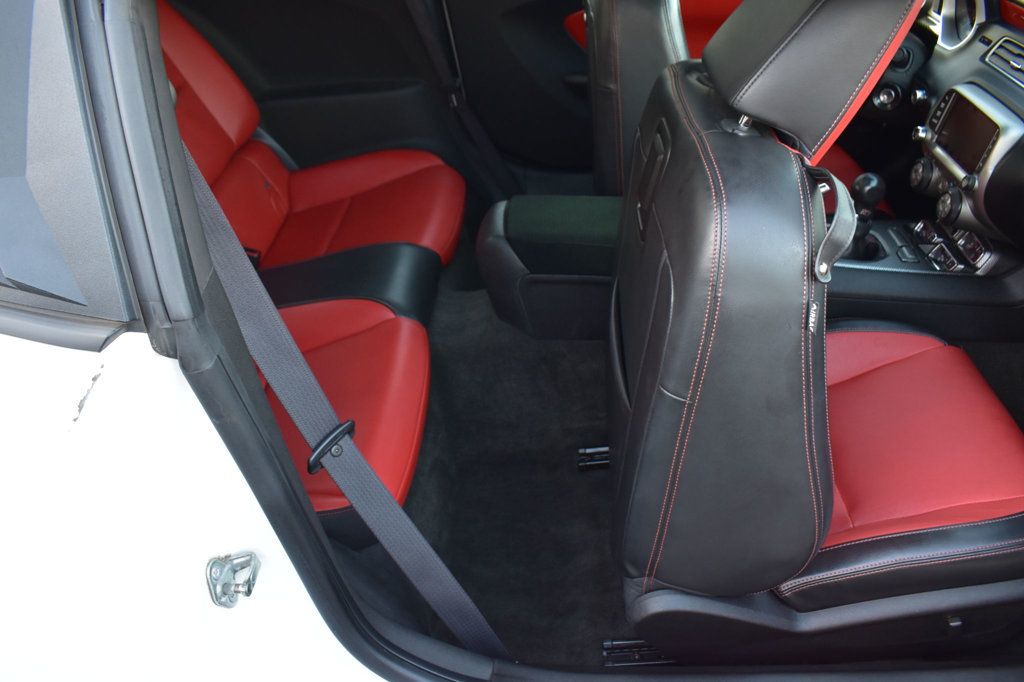2011 Chevrolet Camaro 2dr Coupe 2SS - 23058469 - 24