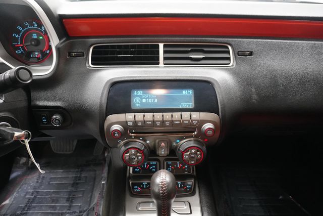 2011 Chevrolet Camaro 2dr Coupe 2SS - 23016466 - 17