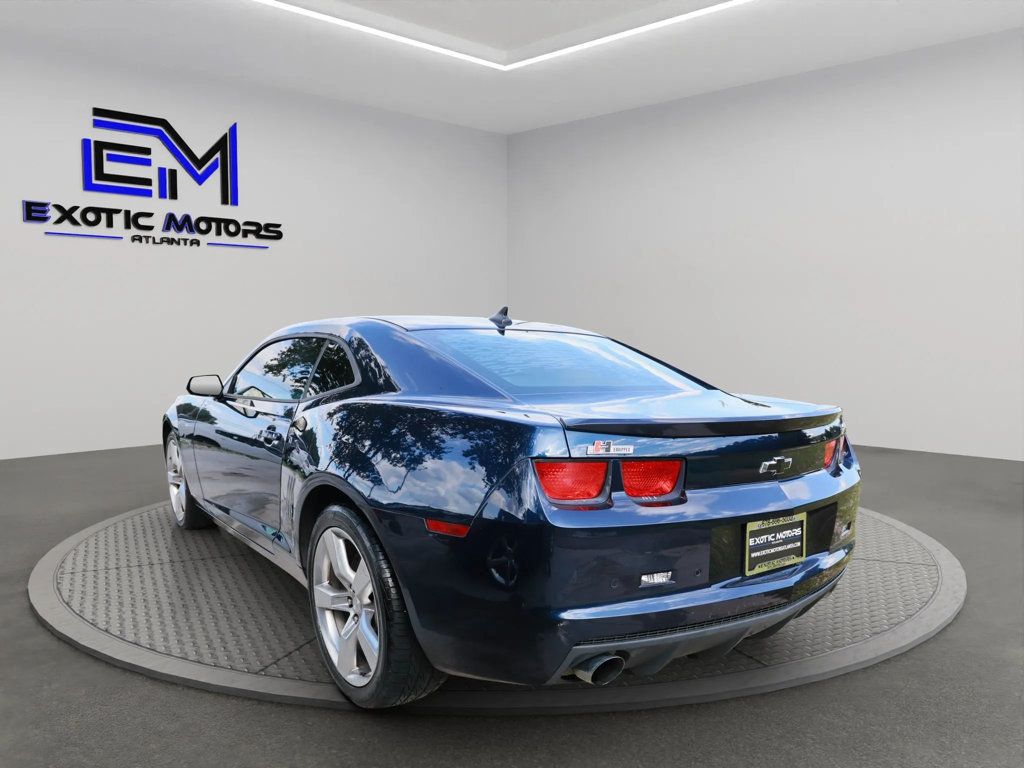 2011 Chevrolet Camaro Coupe 2SS photo 3