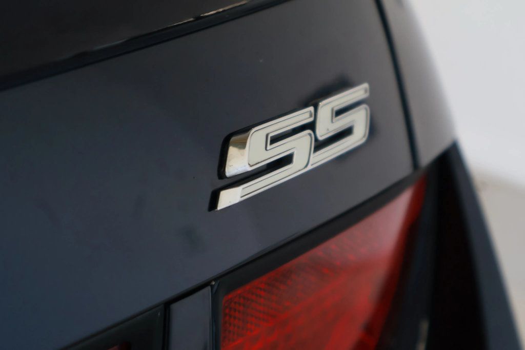 2011 Chevrolet Camaro Coupe 2SS photo 5