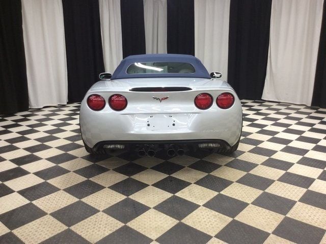 2011 Chevrolet Corvette 2dr Convertible Z16 Grand Sport w/3LT - 22642084 - 4