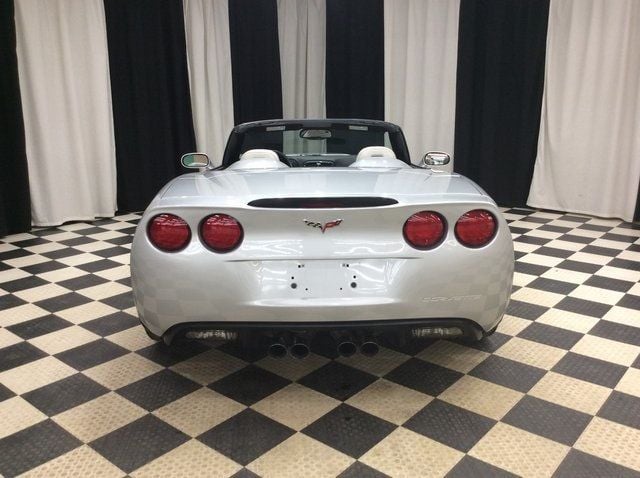 2011 Chevrolet Corvette 2dr Convertible Z16 Grand Sport w/3LT - 22642084 - 7