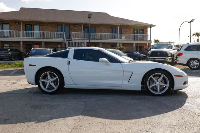 2011 Chevrolet Corvette 2dr Coupe w/1LT - 22963622 - 17