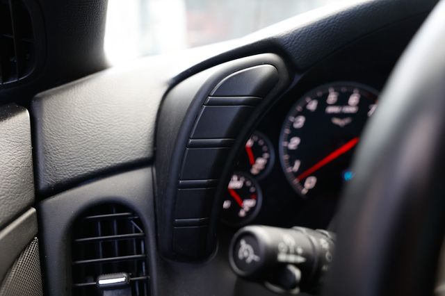 2011 Chevrolet Corvette 2dr Coupe w/1LT - 22963622 - 24