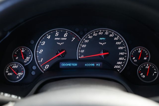 2011 Chevrolet Corvette 2dr Coupe w/1LT - 22963622 - 28