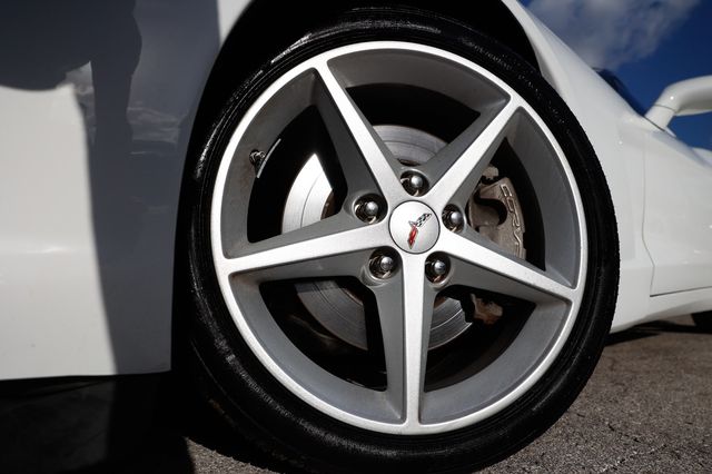 2011 Chevrolet Corvette 2dr Coupe w/1LT - 22963622 - 38