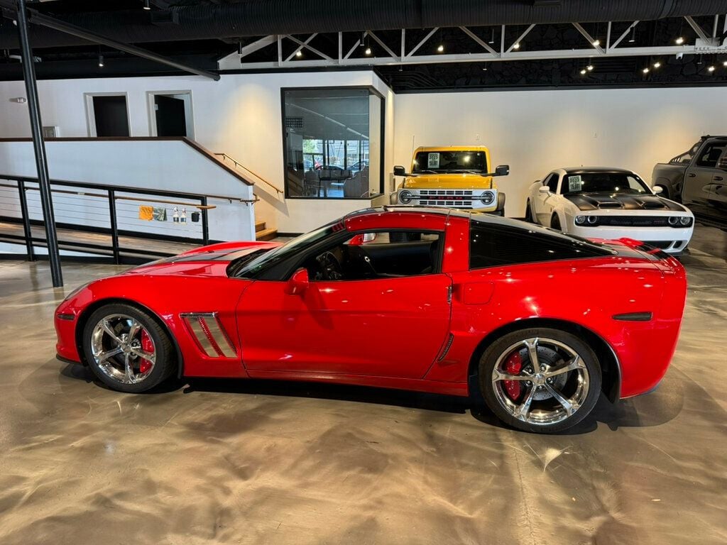 2011 Chevrolet Corvette 3LT Coupe photo 2