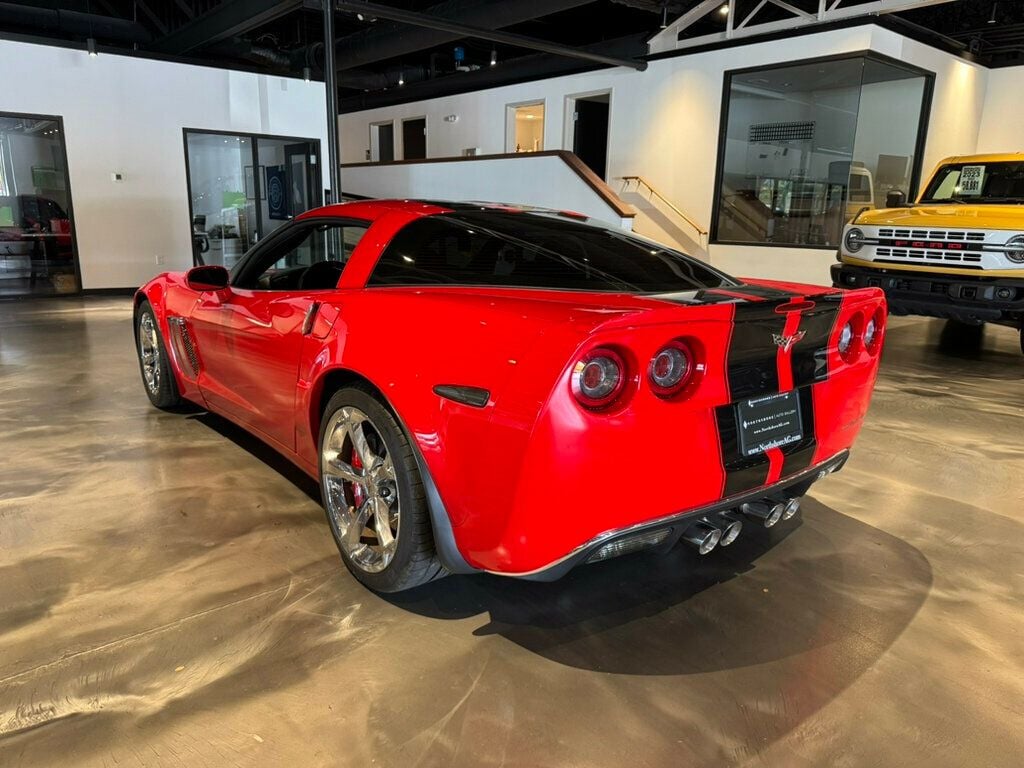 2011 Chevrolet Corvette 3LT Coupe photo 3