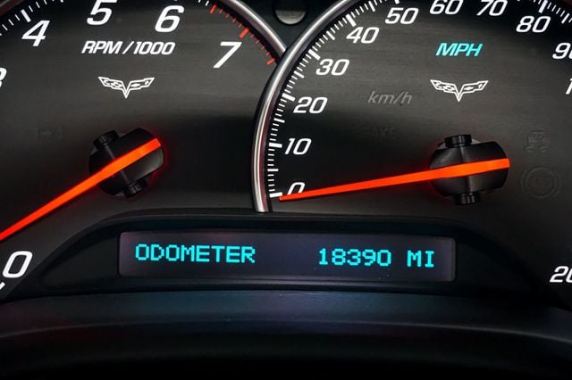 2011 Chevrolet Corvette *Z16 Grand Sport 2LT* *Convertible* *Only 18k Miles* - 22835954 - 24